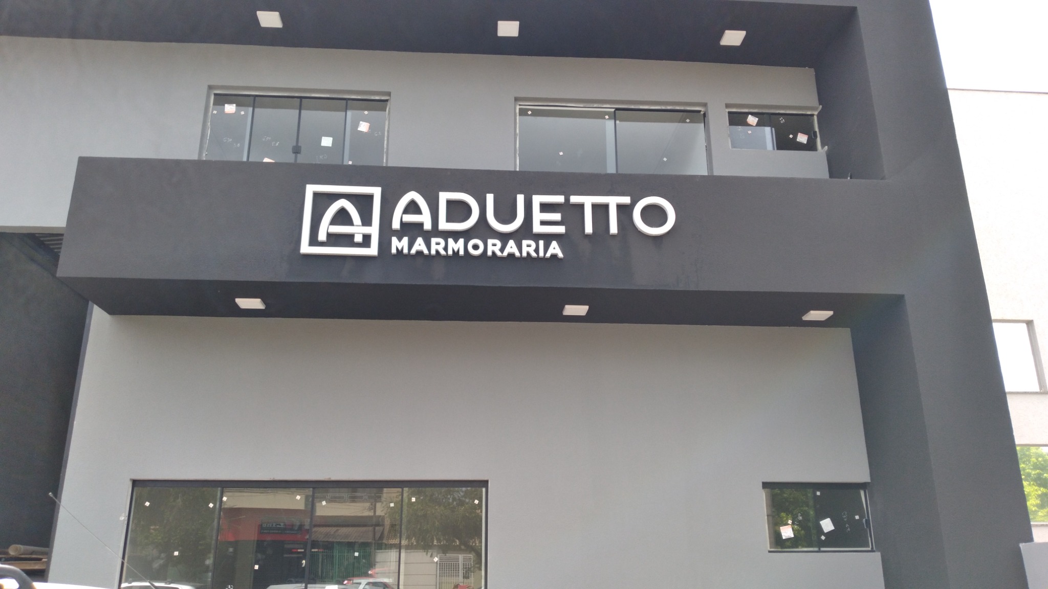 Letras em PVC e acrílico